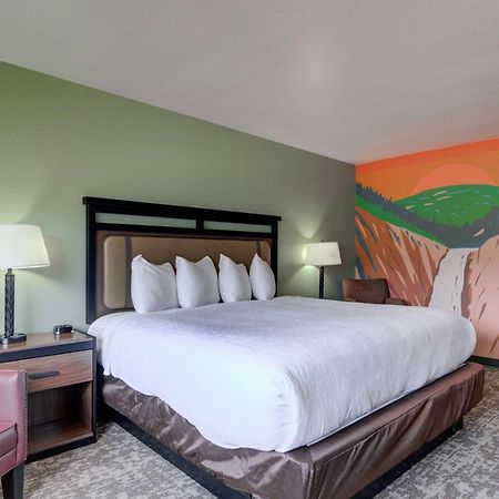 The Ridgeline Hotel At Yellowstone, Ascend Hotel Collection Gardiner Εξωτερικό φωτογραφία