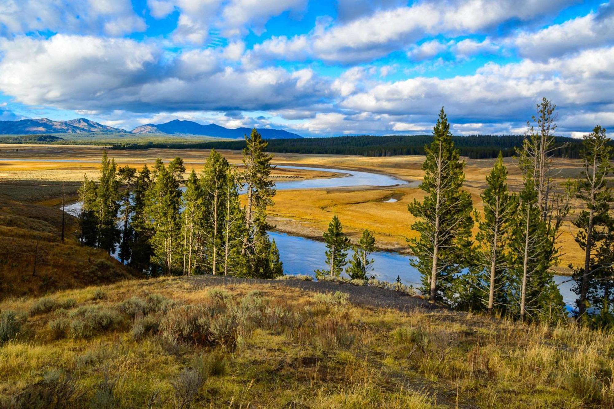 The Ridgeline Hotel At Yellowstone, Ascend Hotel Collection Gardiner Εξωτερικό φωτογραφία