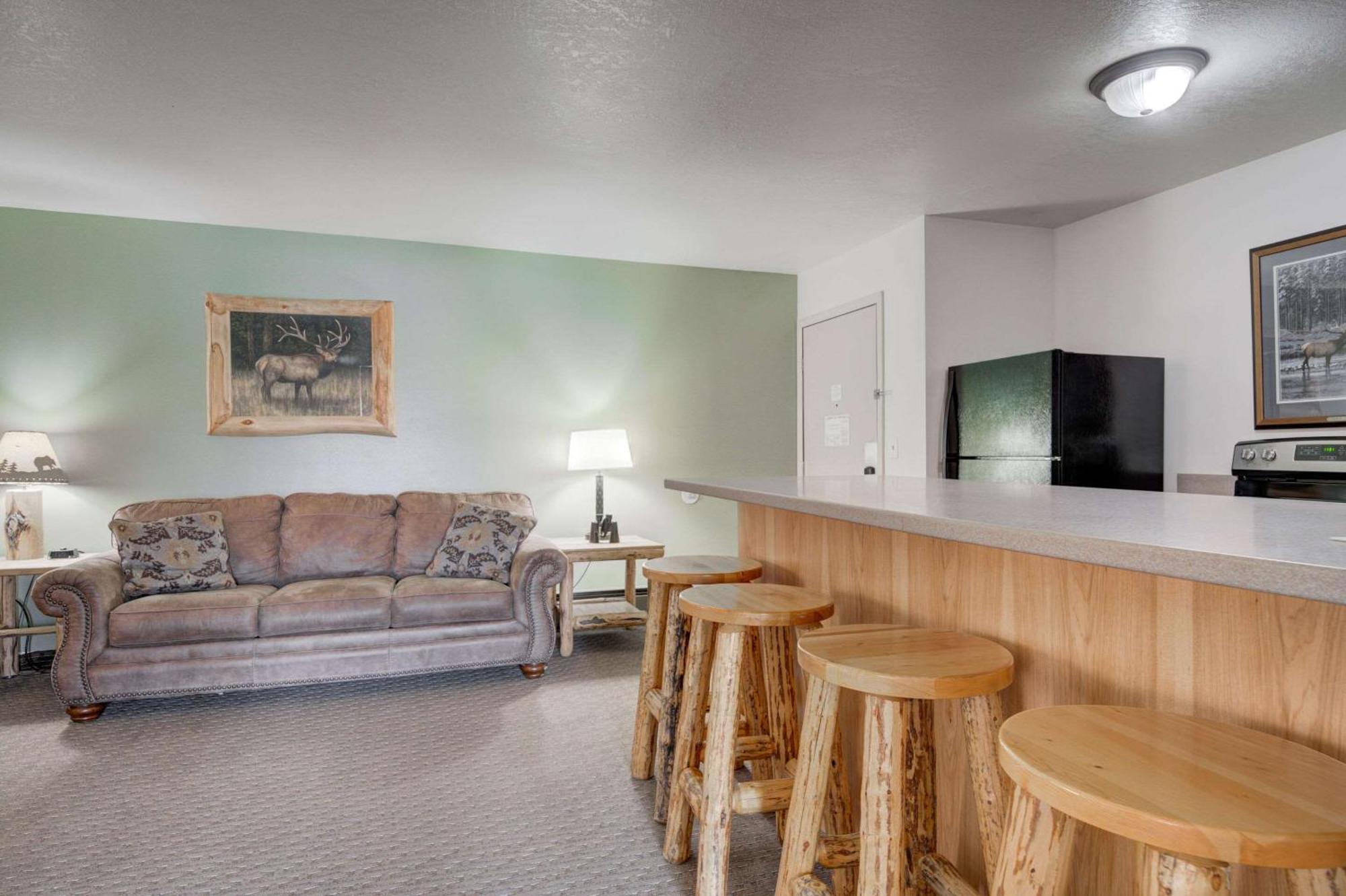 The Ridgeline Hotel At Yellowstone, Ascend Hotel Collection Gardiner Εξωτερικό φωτογραφία