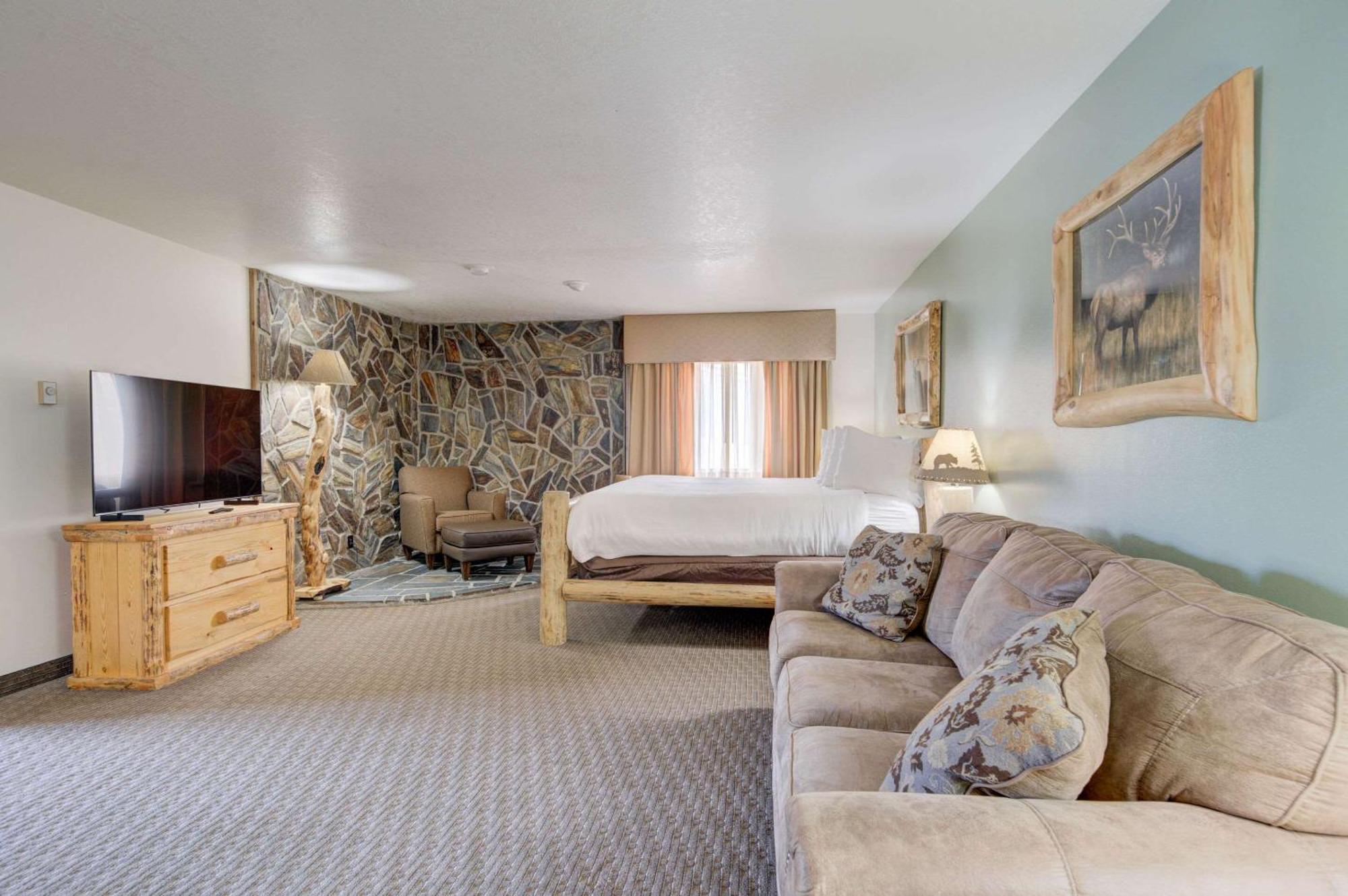 The Ridgeline Hotel At Yellowstone, Ascend Hotel Collection Gardiner Εξωτερικό φωτογραφία