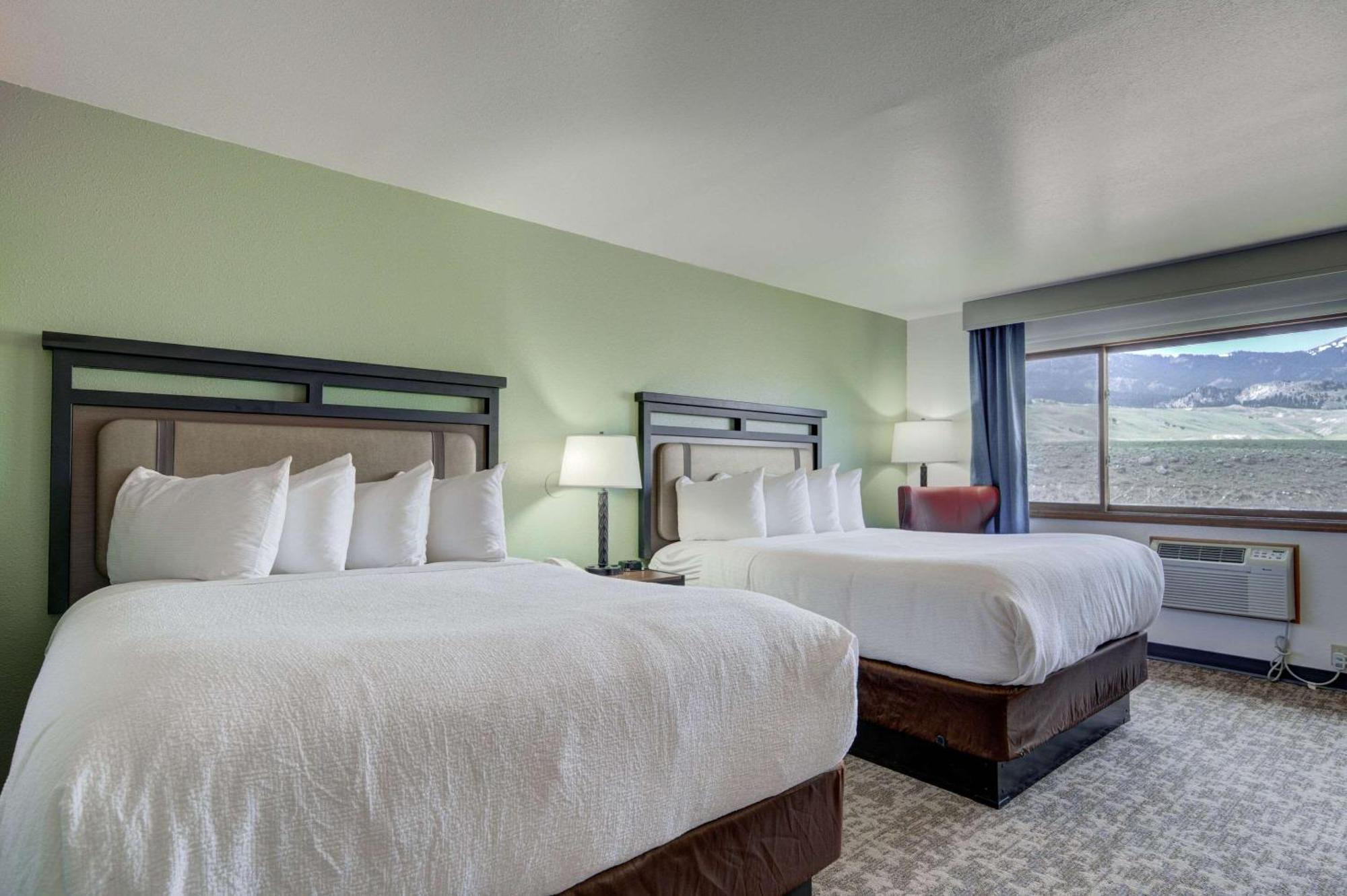 The Ridgeline Hotel At Yellowstone, Ascend Hotel Collection Gardiner Εξωτερικό φωτογραφία