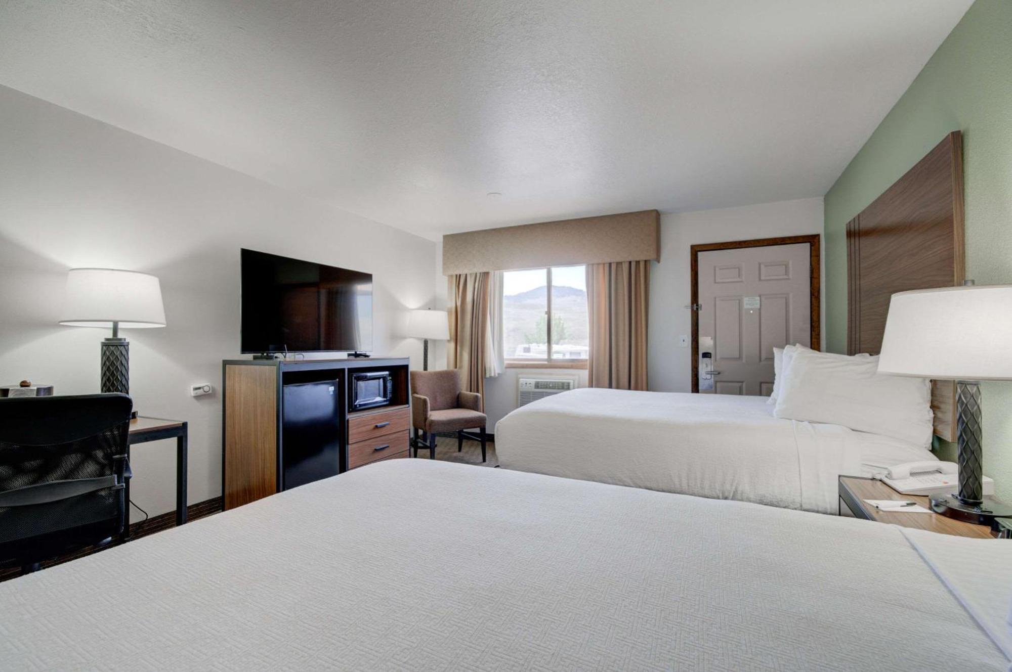 The Ridgeline Hotel At Yellowstone, Ascend Hotel Collection Gardiner Εξωτερικό φωτογραφία
