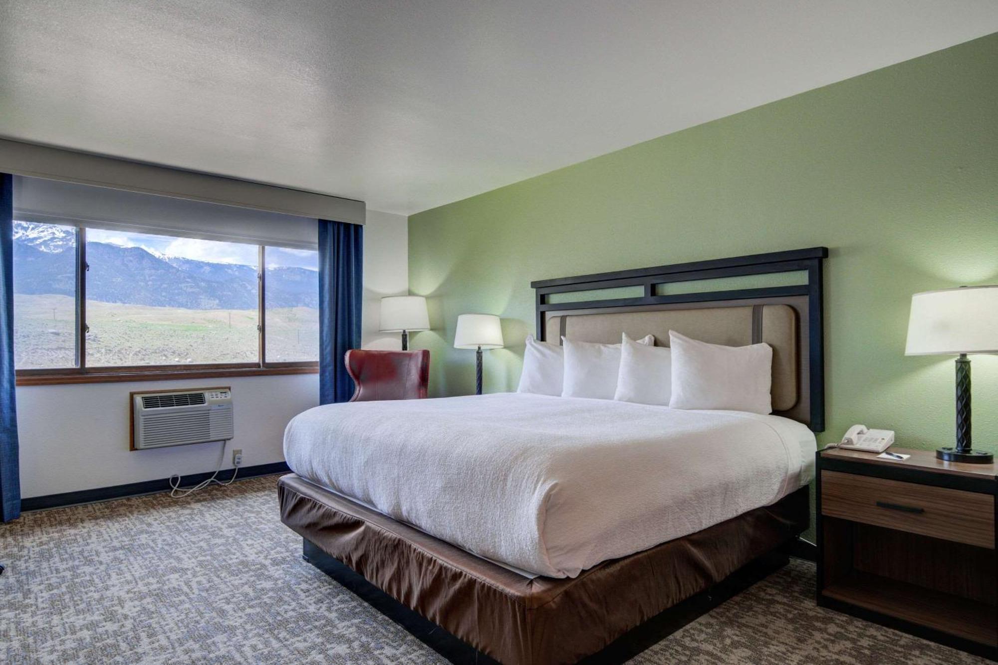 The Ridgeline Hotel At Yellowstone, Ascend Hotel Collection Gardiner Εξωτερικό φωτογραφία