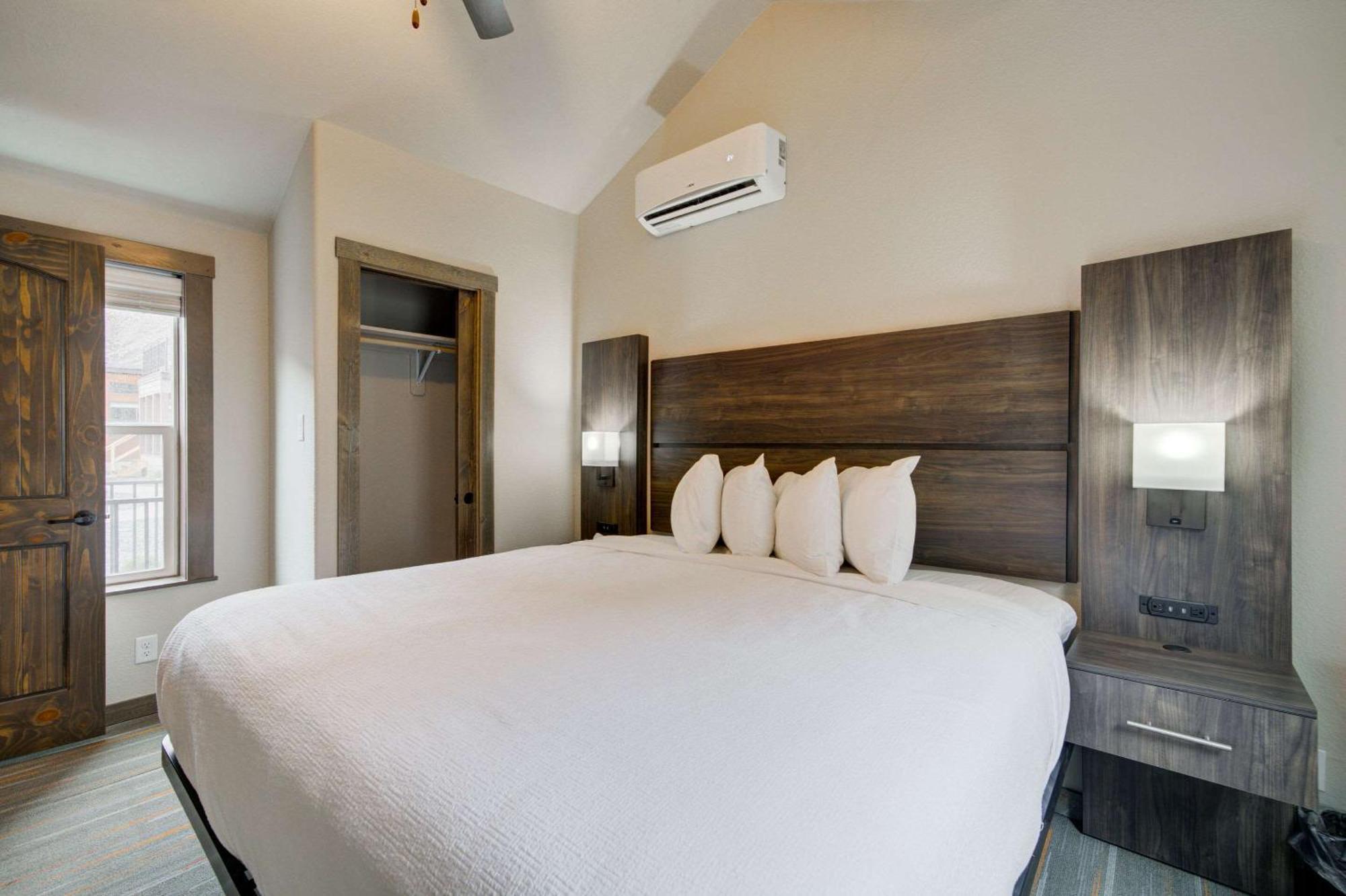 The Ridgeline Hotel At Yellowstone, Ascend Hotel Collection Gardiner Εξωτερικό φωτογραφία