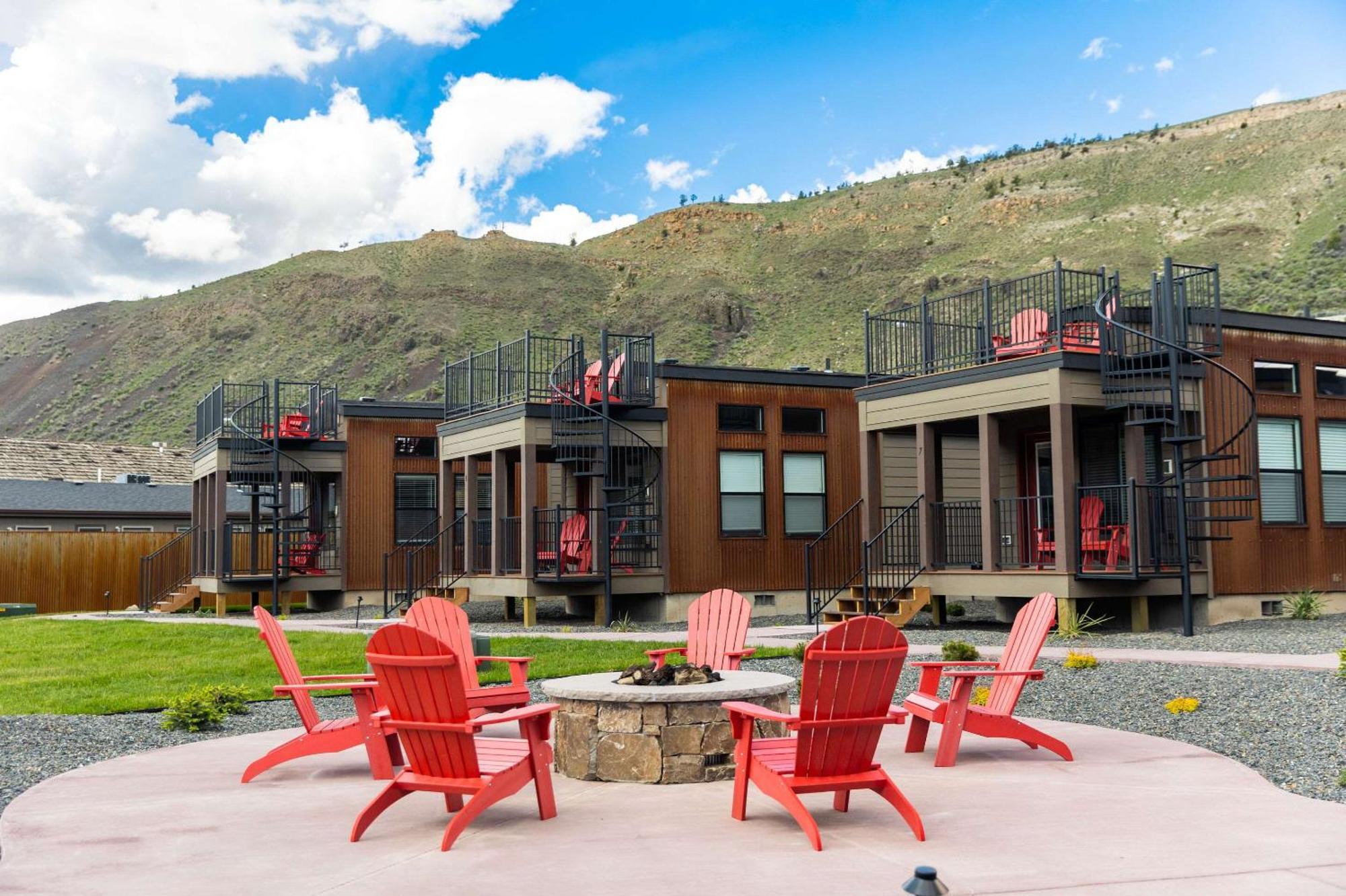 The Ridgeline Hotel At Yellowstone, Ascend Hotel Collection Gardiner Εξωτερικό φωτογραφία